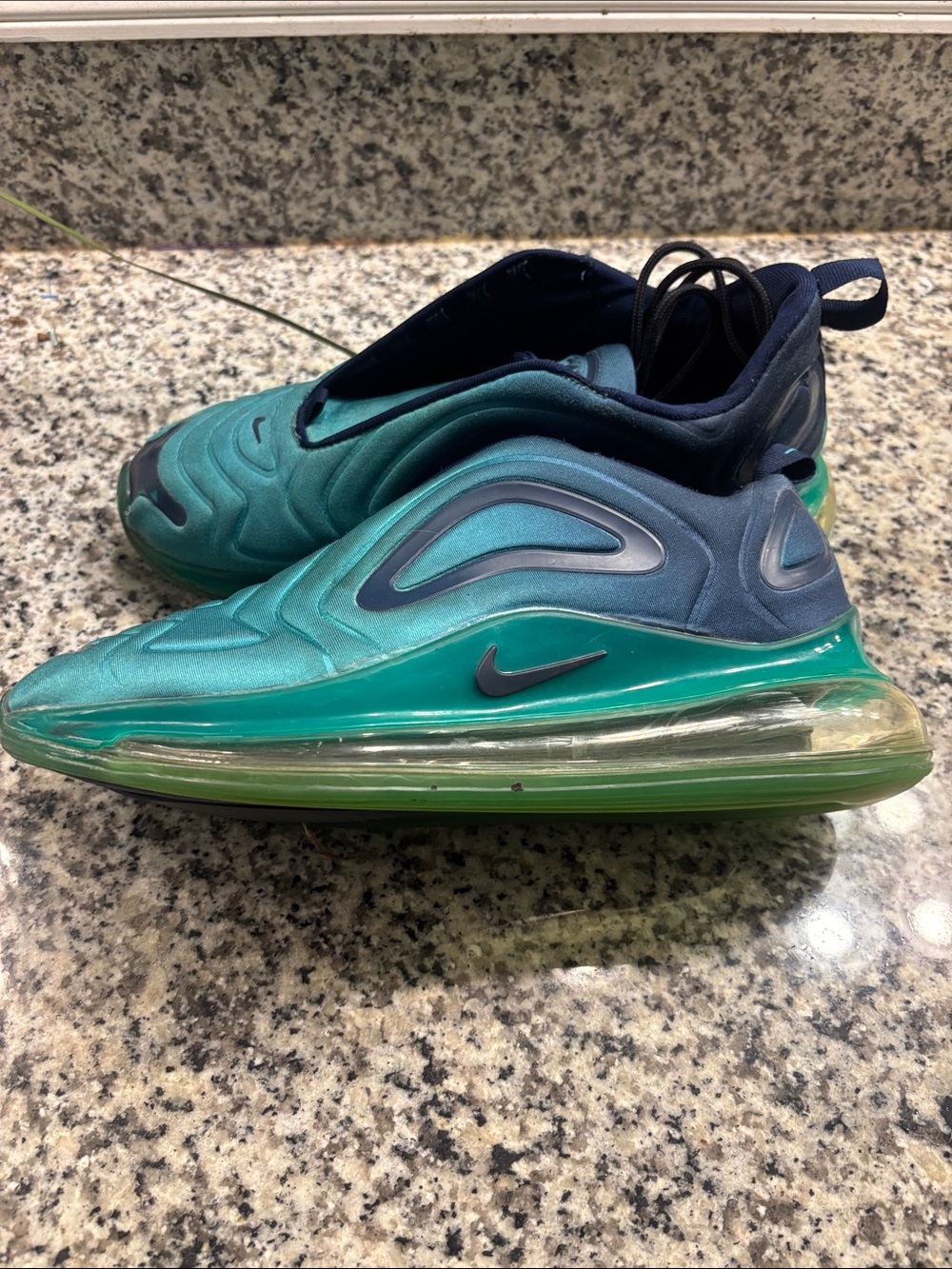 Nike Teal and Navy Air Max 720 Sea Forest - Picture 6 of 8